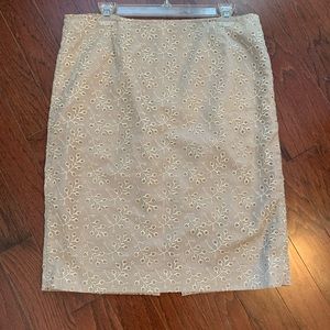 Jones New York beige lace pencil skirt